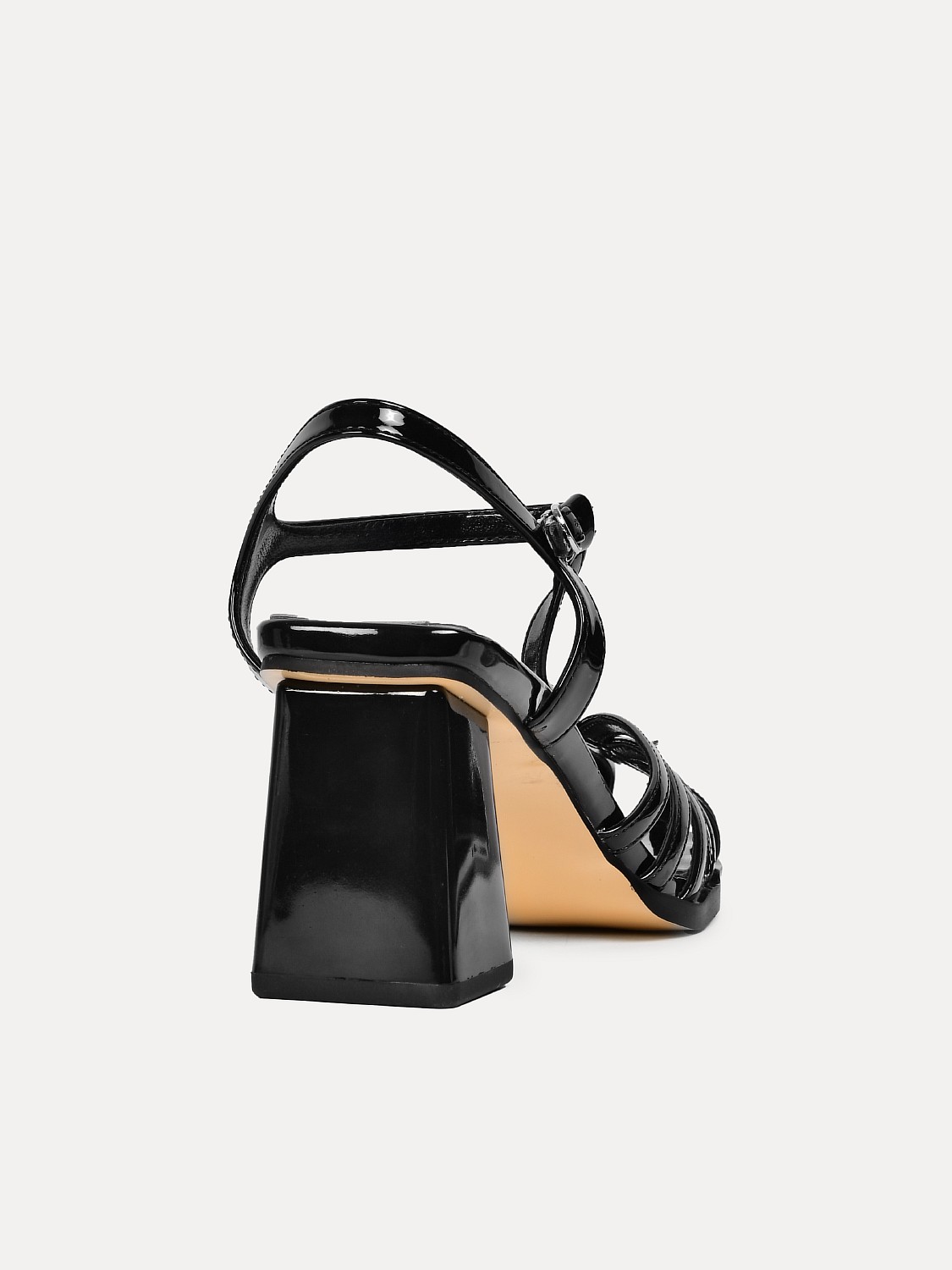 Босоножки (110-699)